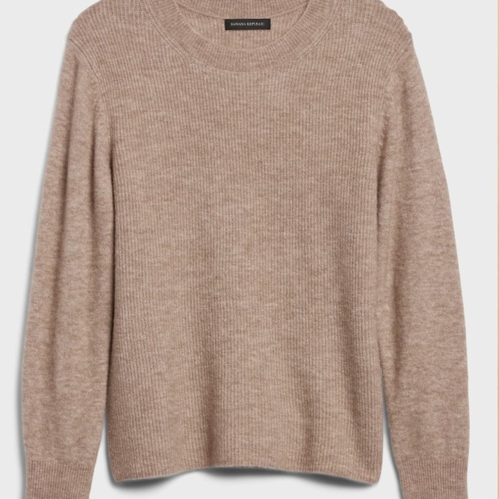NWT Banana Republic Aire Crew-Neck Sweater
